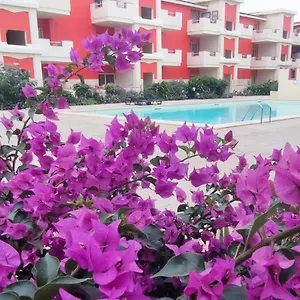 sal-service-red-moradias-residence-with-pool.cape-verdehotels.com/